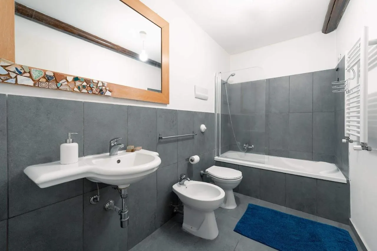 ** Guest house Mojocohouse Hotel Palermo Italy